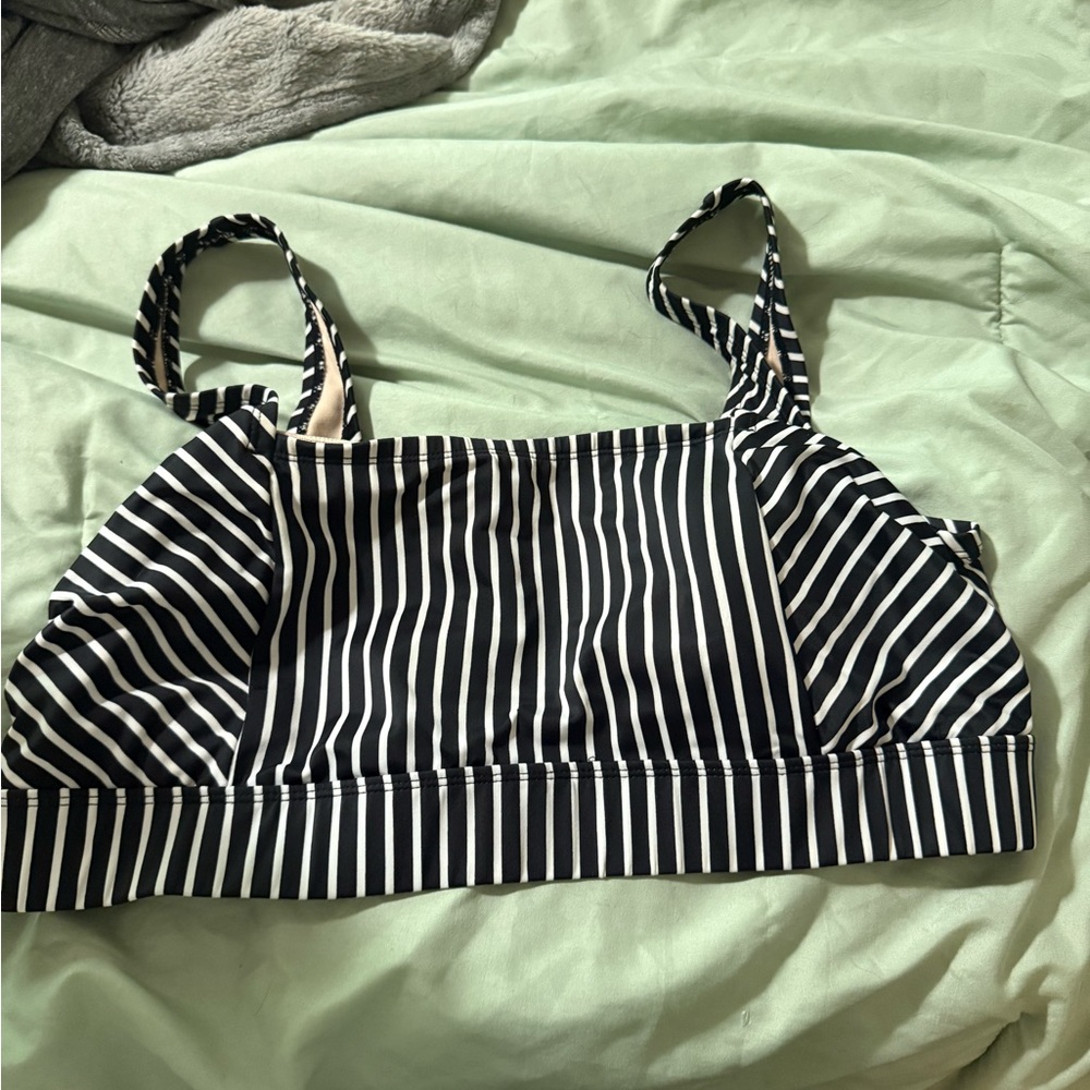 Square neck bikini top